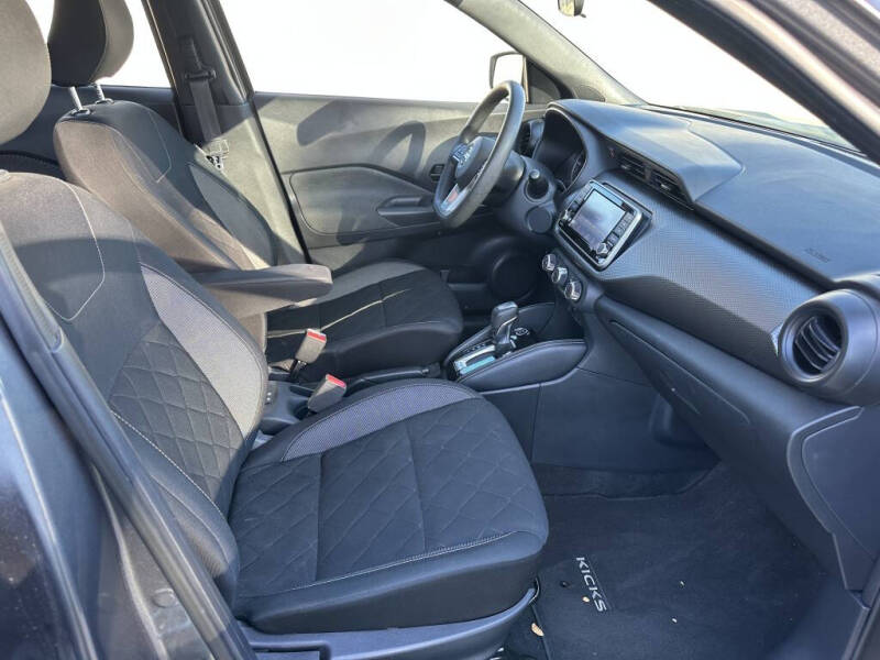 2019 Nissan Kicks SV