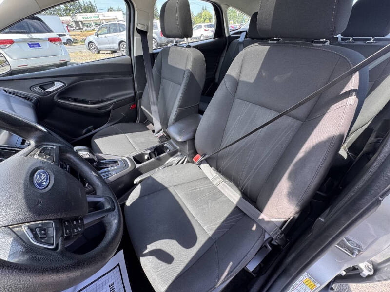 2017 Ford Focus SEL