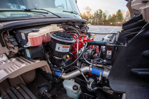 2015 Freightliner M2 106