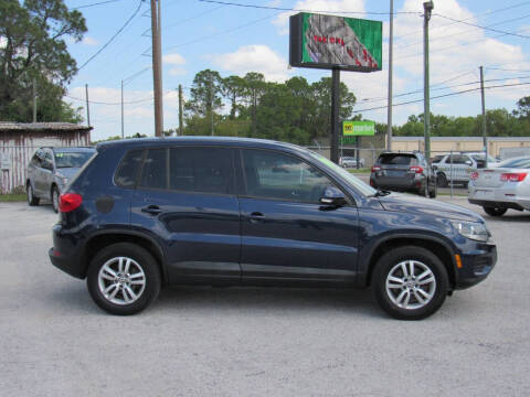 2014 Volkswagen Tiguan for sale at Checkered Flag Auto Sales - East in Lakeland FL