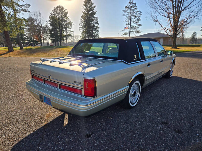 1997 Lincoln Town Car Executive