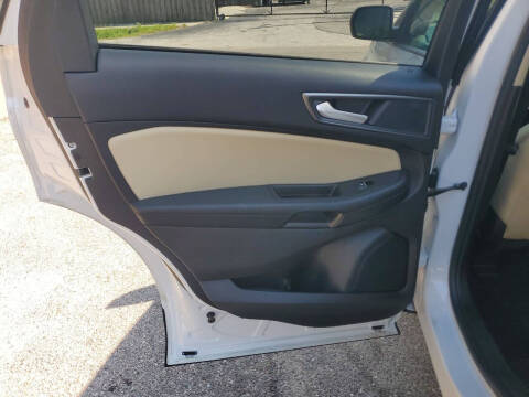 2020 Ford Edge SE