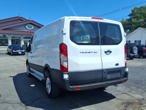 2025 Ford Transit