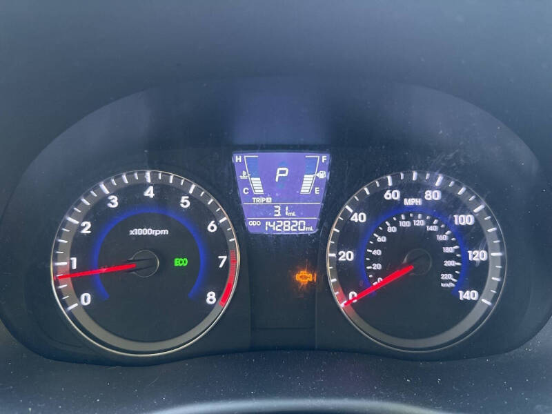 2013 Hyundai Accent GS