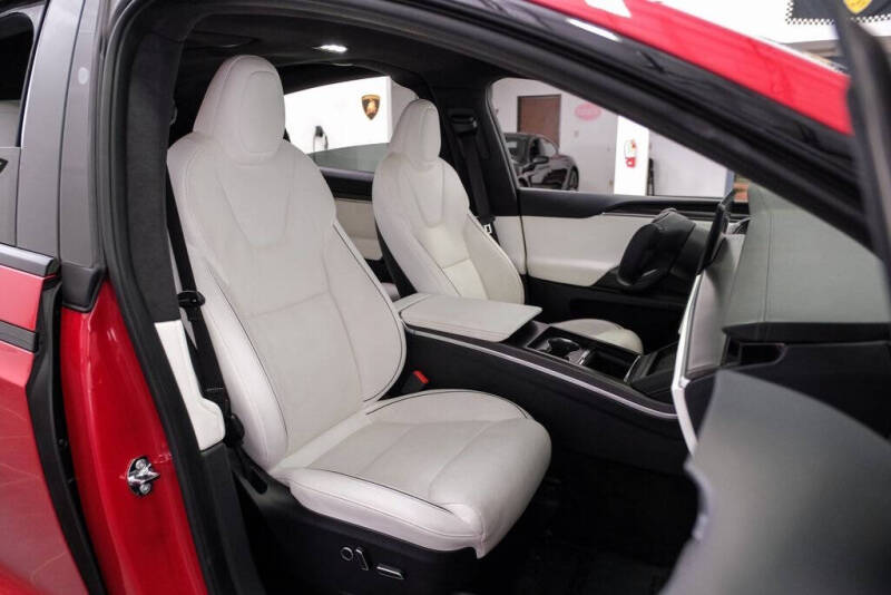 2022 Tesla Model X Plaid