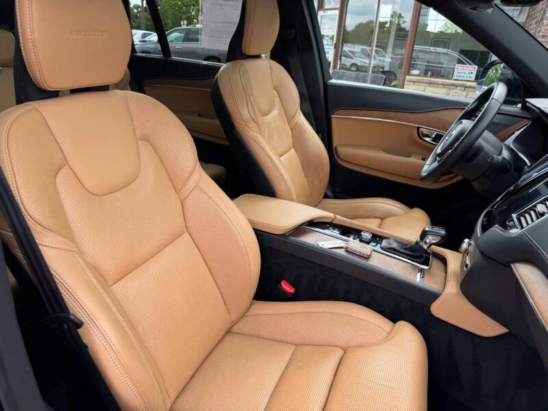 2019 Volvo XC90 T6 Inscription