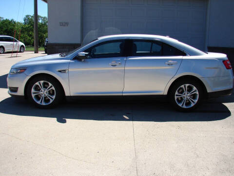 2018 Ford Taurus SEL