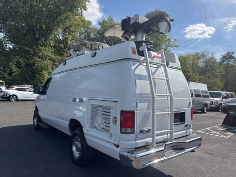 2014 Ford E-Series E-350 SD
