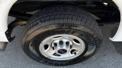 2023 GMC Savana 2500