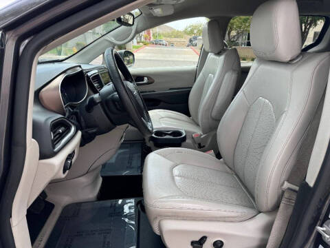 2021 Chrysler Voyager LXi