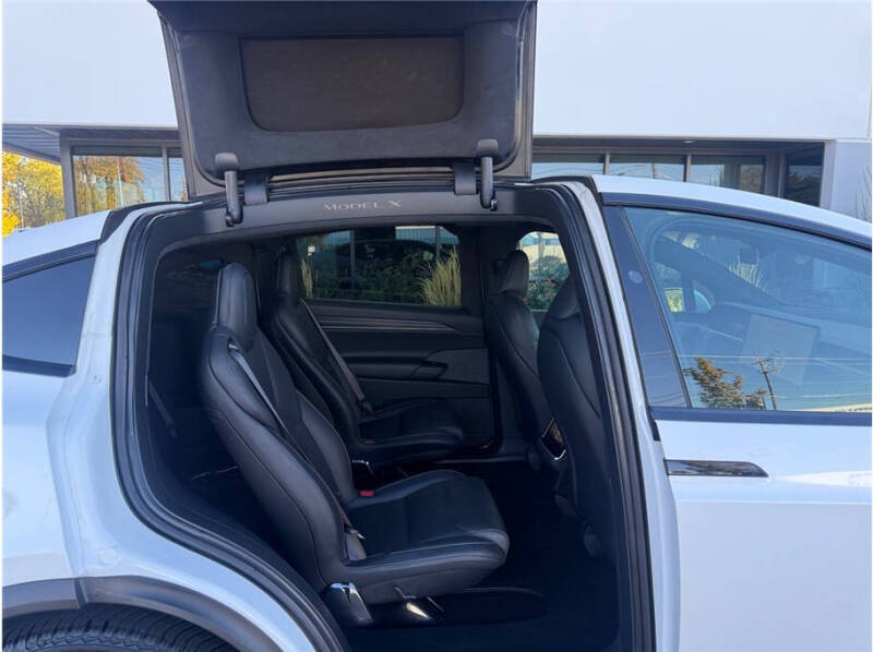 2022 Tesla Model X Plaid