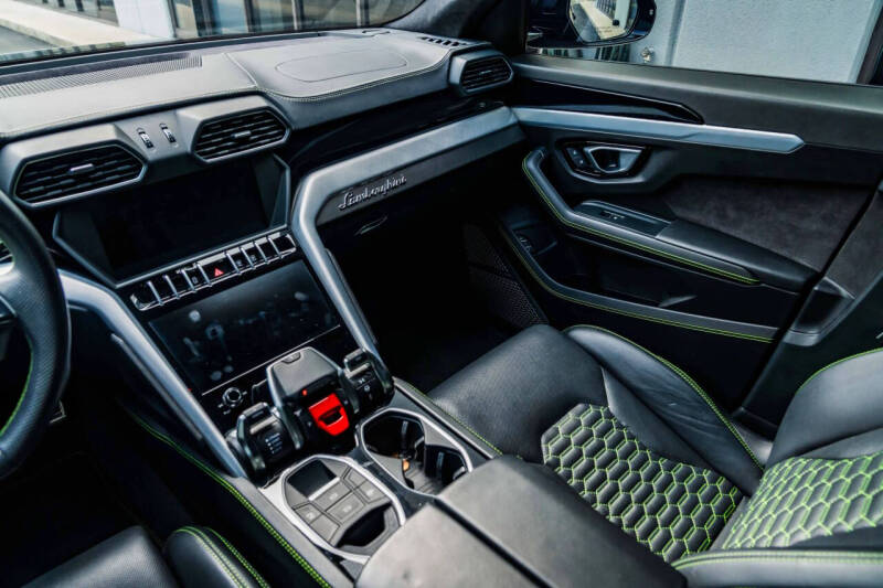 2019 Lamborghini Urus