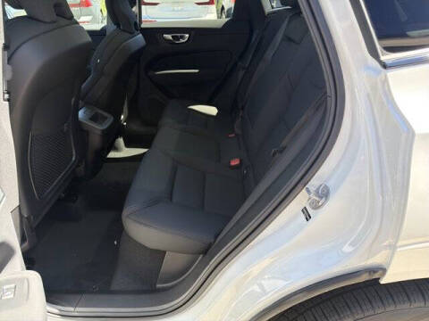 2026 Volvo XC60 B5 Core
