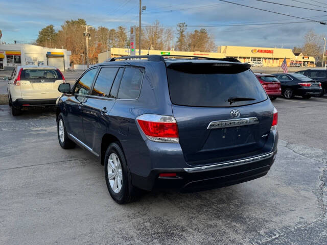 2013 Toyota Highlander for sale at Nutfield Petroleum in Londonderry, NH