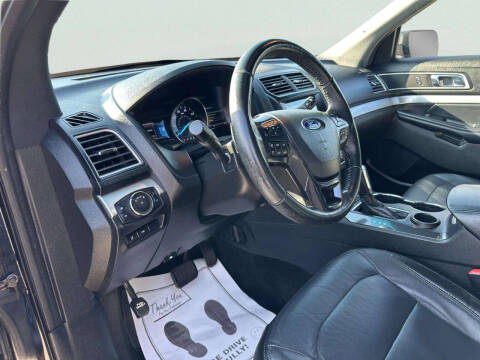 2017 Ford Explorer XLT