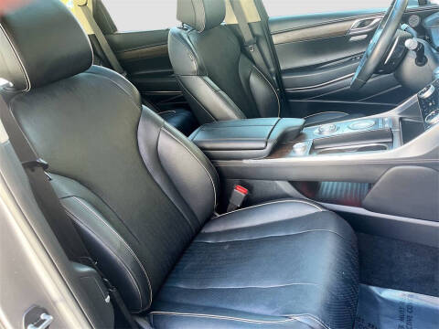 2022 Genesis GV80 2.5T