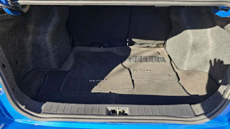 2023 Nissan Versa SV