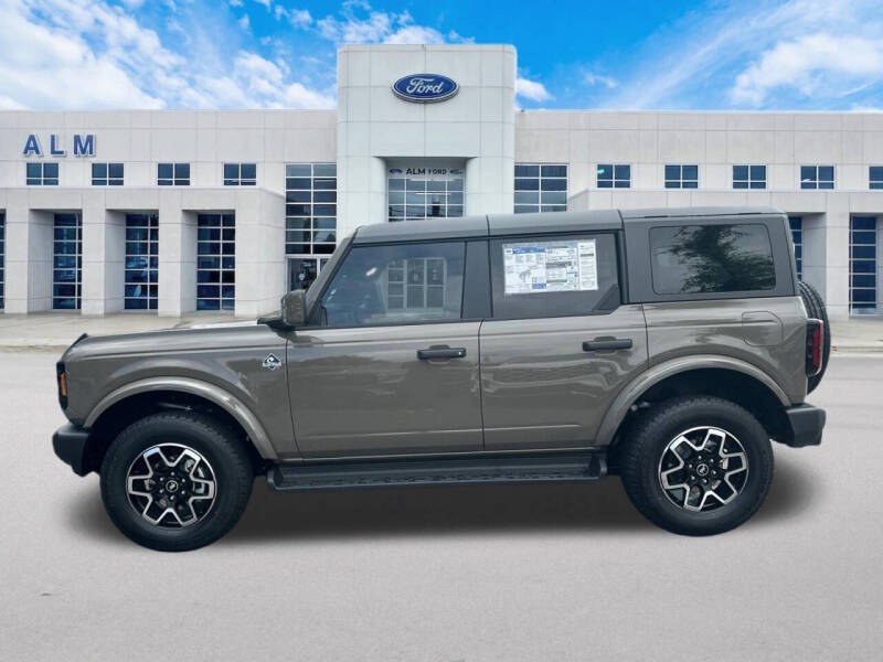 2026 Ford Bronco Outer Banks