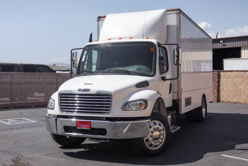 2016 Freightliner M2 106