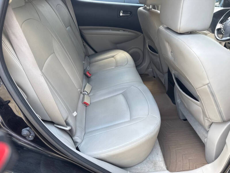 2012 Nissan Rogue SV w/SL Package