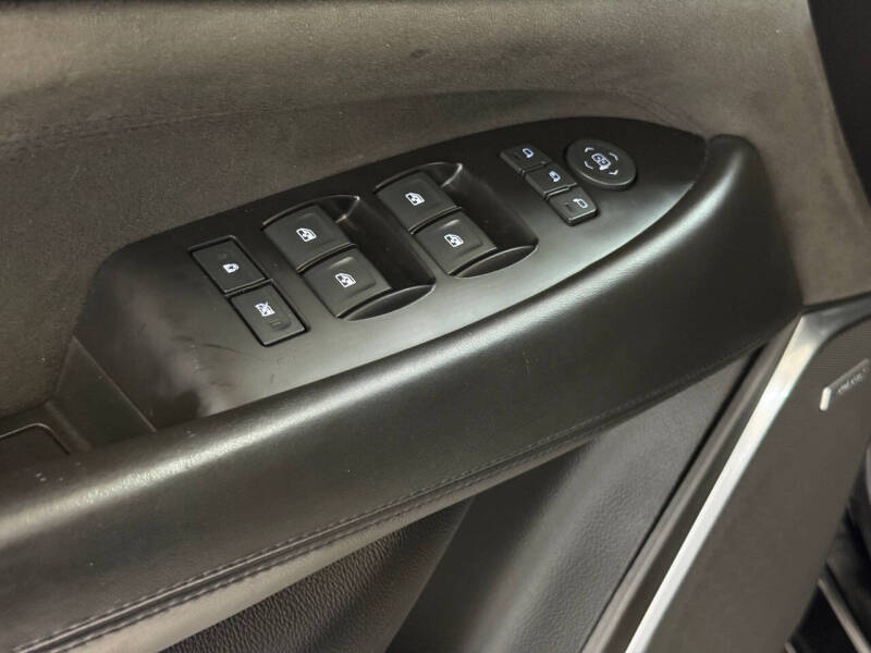 2019 Cadillac Escalade Platinum