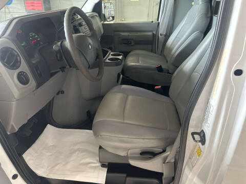 2011 Ford E-Series E-250