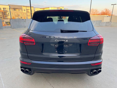 2018 Porsche Cayenne S
