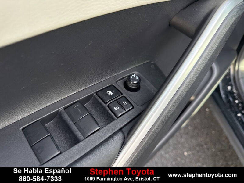 2024 Toyota Corolla Cross L