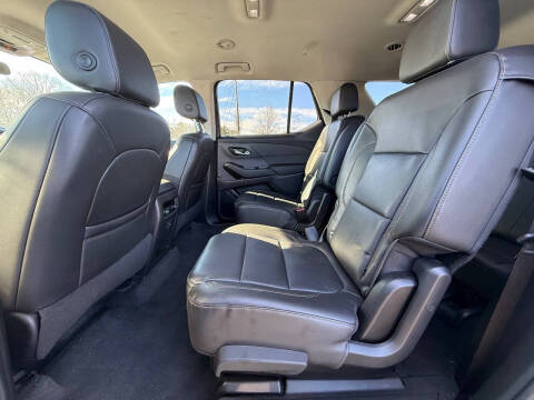 2021 Chevrolet Traverse LT Leather