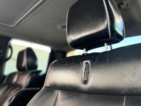 2008 Lincoln Mark LT