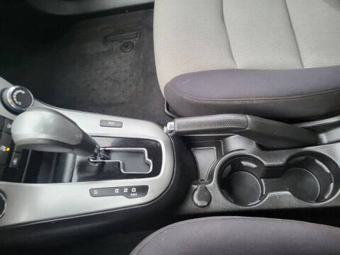 2013 Chevrolet Cruze LS Auto