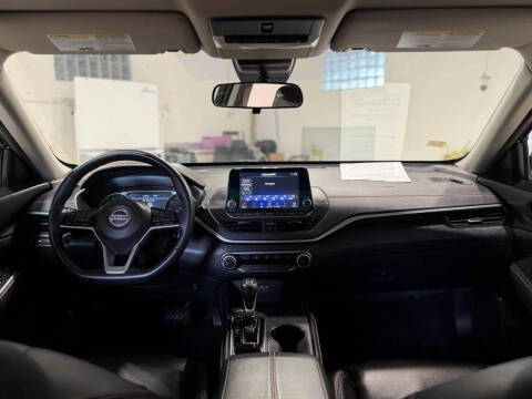 2020 Nissan Altima 2.5 SR