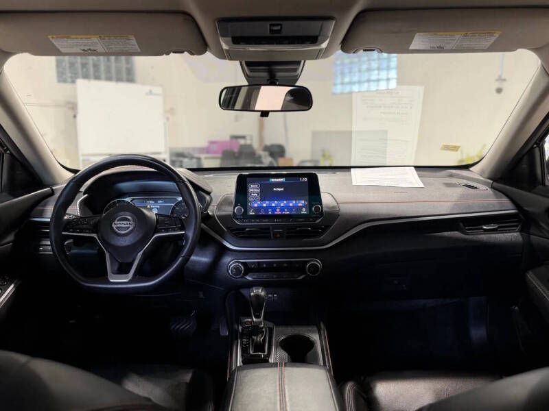 2020 Nissan Altima 2.5 SR