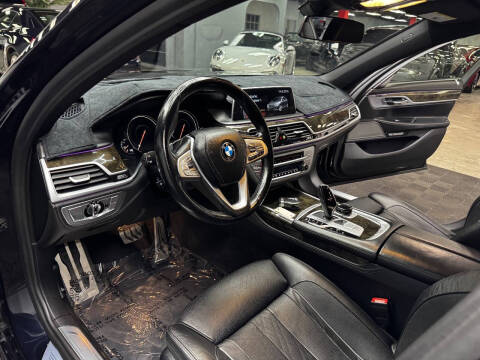 2017 BMW 7 Series 750i