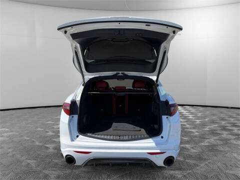 2022 Alfa Romeo Stelvio Veloce