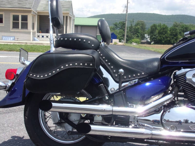 2005 Suzuki Boulevard