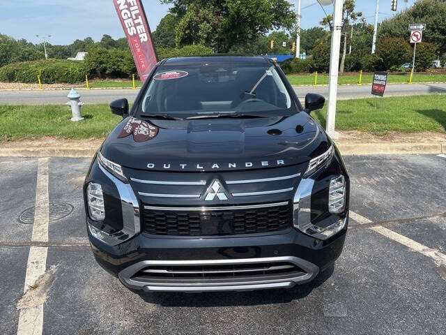 2025 Mitsubishi Outlander SE