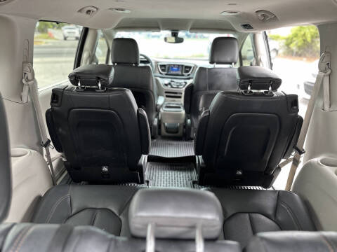2019 Chrysler Pacifica Touring L