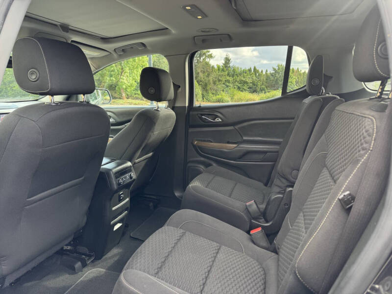 2017 GMC Acadia SLE-2