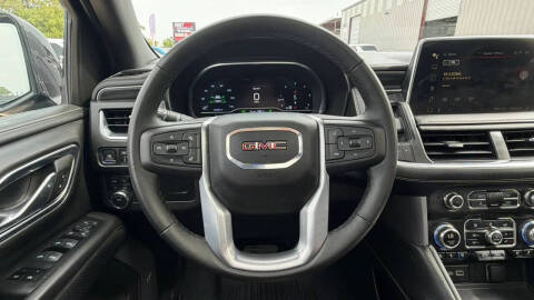 2024 GMC Yukon XL SLT