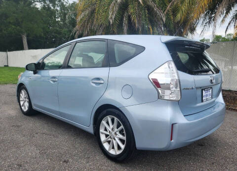 2012 Toyota Prius v Five