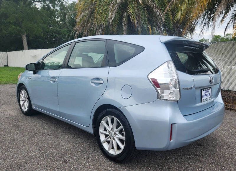 2012 Toyota Prius v Five