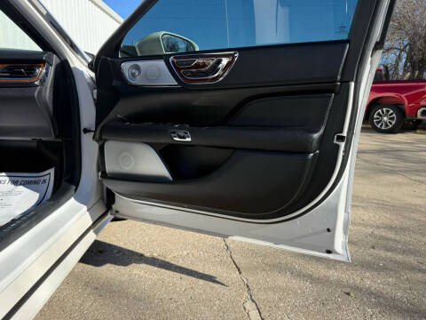 2017 Lincoln Continental Reserve