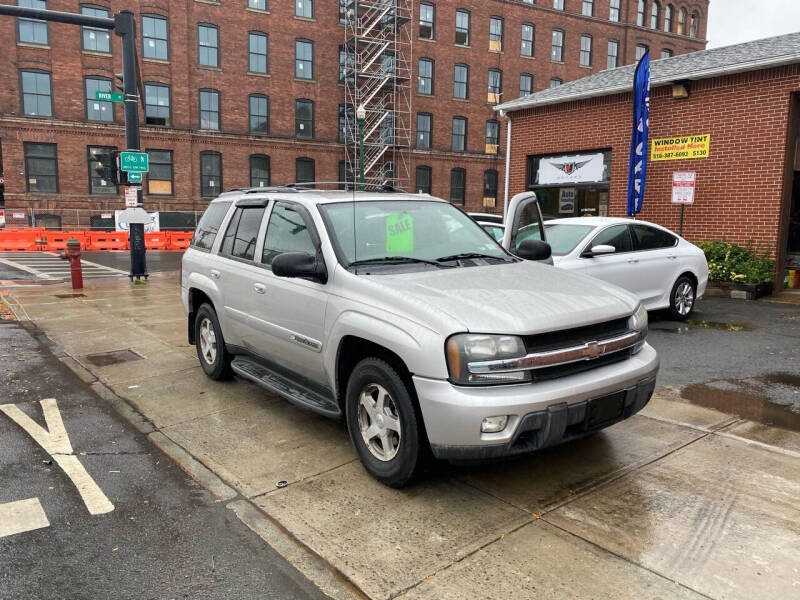 2004 Chevrolet TrailBlazer for sale at LV MOTOR LLC in Troy NY