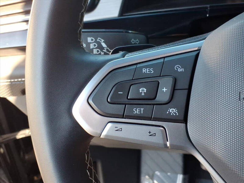 2024 Volkswagen Atlas Cross Sport SE