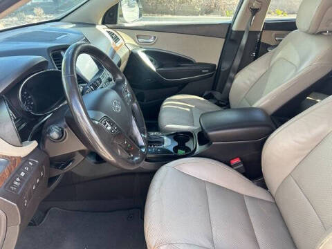 2017 Hyundai Santa Fe Limited Ultimate