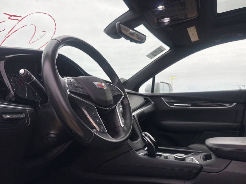2020 Cadillac XT5 Premium Luxury