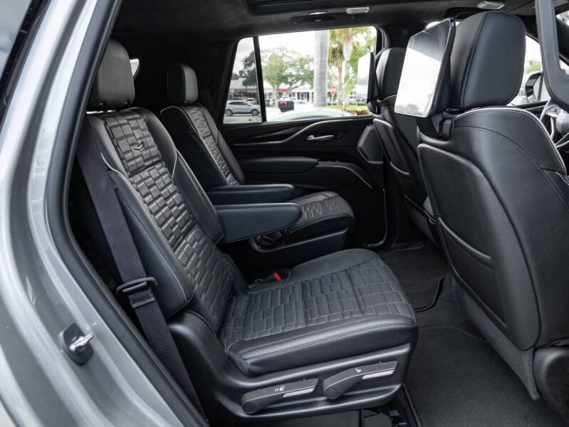 2023 Cadillac Escalade Sport Platinum