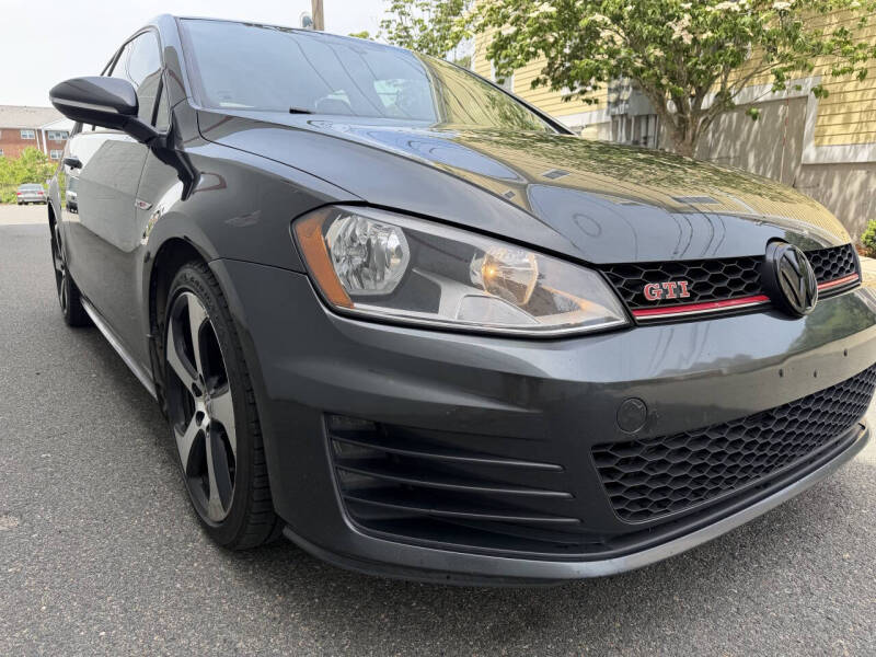 2016 Volkswagen Golf GTI SE