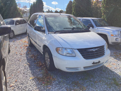 2006 Chrysler Town and Country for sale at Motion Auto Sales in West Collingswood Heights NJ